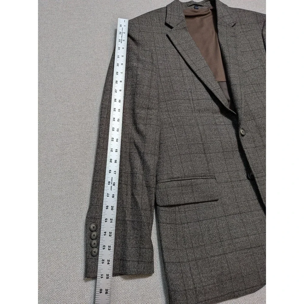 Jos A Bank Traveler Men's Blazer 38R Brown Plaid Slim Fit Cool Motion Jacket